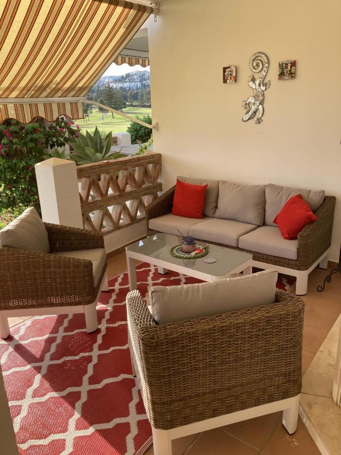 Beautiful Apt With Golf & Lake Views Mijas Golf Fuengirola Bagian luar foto